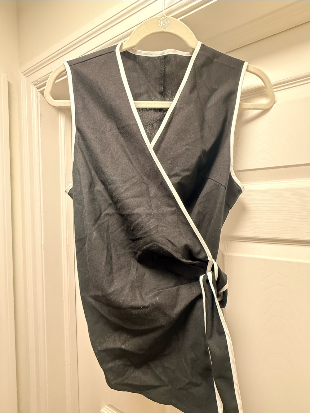 Commense  Sleeveless Wrap Dress Vest with Contrast Trim - Black